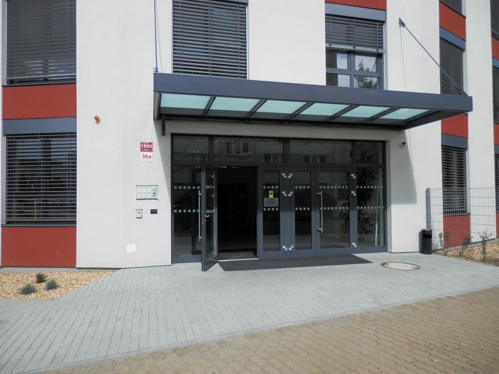 Ubytovaci Zarizeni Koleje Pedagog Ceske Budejovice Esterno foto